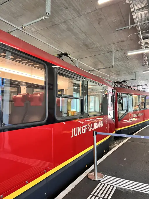 Jungfraubahn im Bahnhof