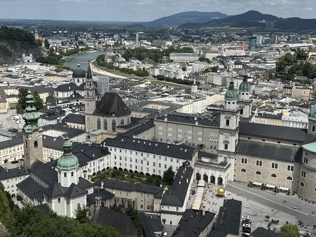 Blick von der Festung Hohensalzburg auf Salzburg