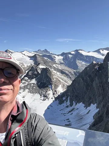 Blick von der Gipfelwelt 3000 in die Hohen Tauern