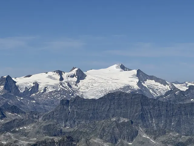 Blick von der Gipfelwelt 3000 in die Hohen Tauern